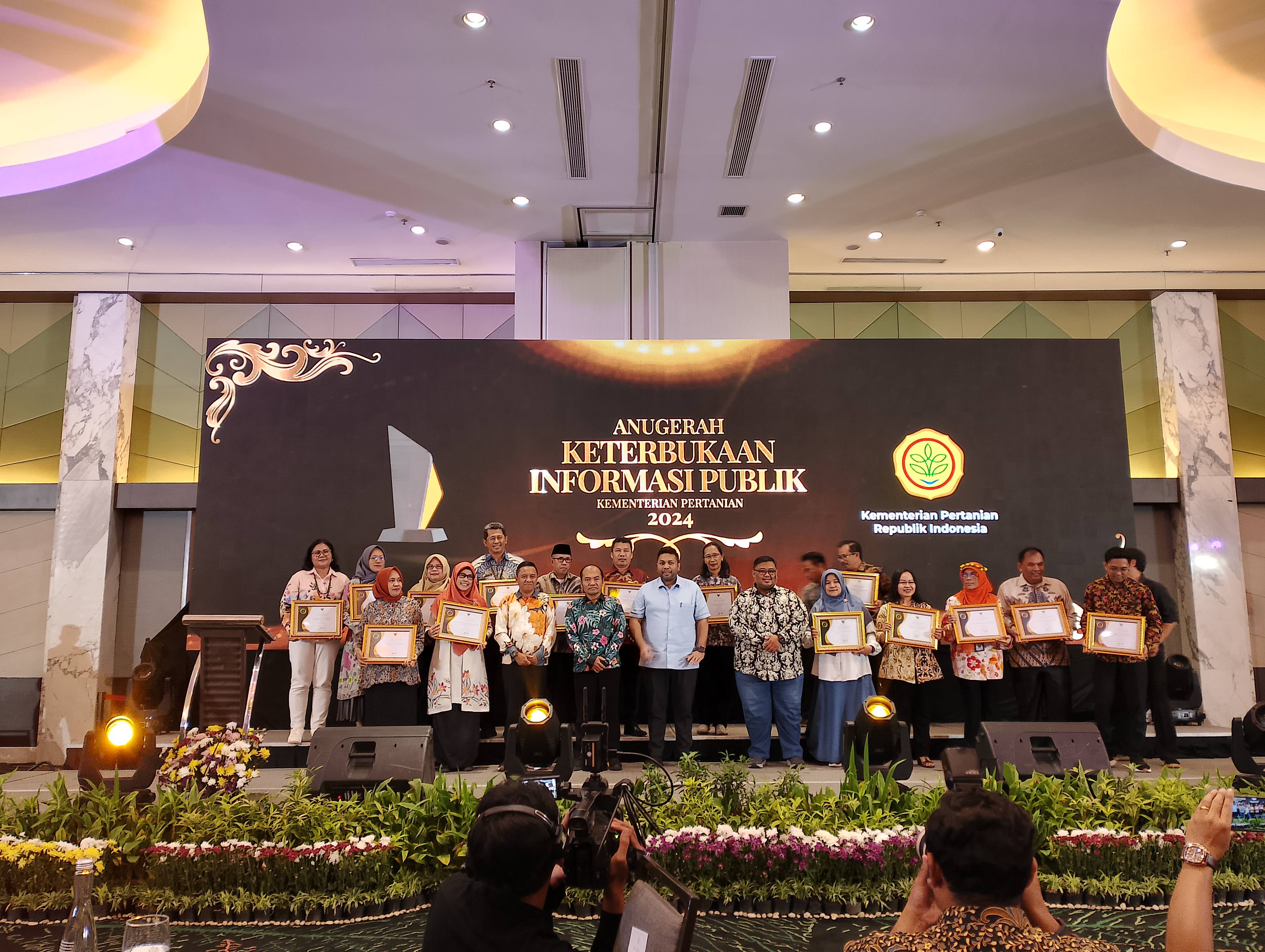 Balai Veteriner Bukittinggi Raih Peringkat Informatif dalam Anugerah Keterbukaan Informasi Publik 2024 Lingkup Kementerian Pertanian