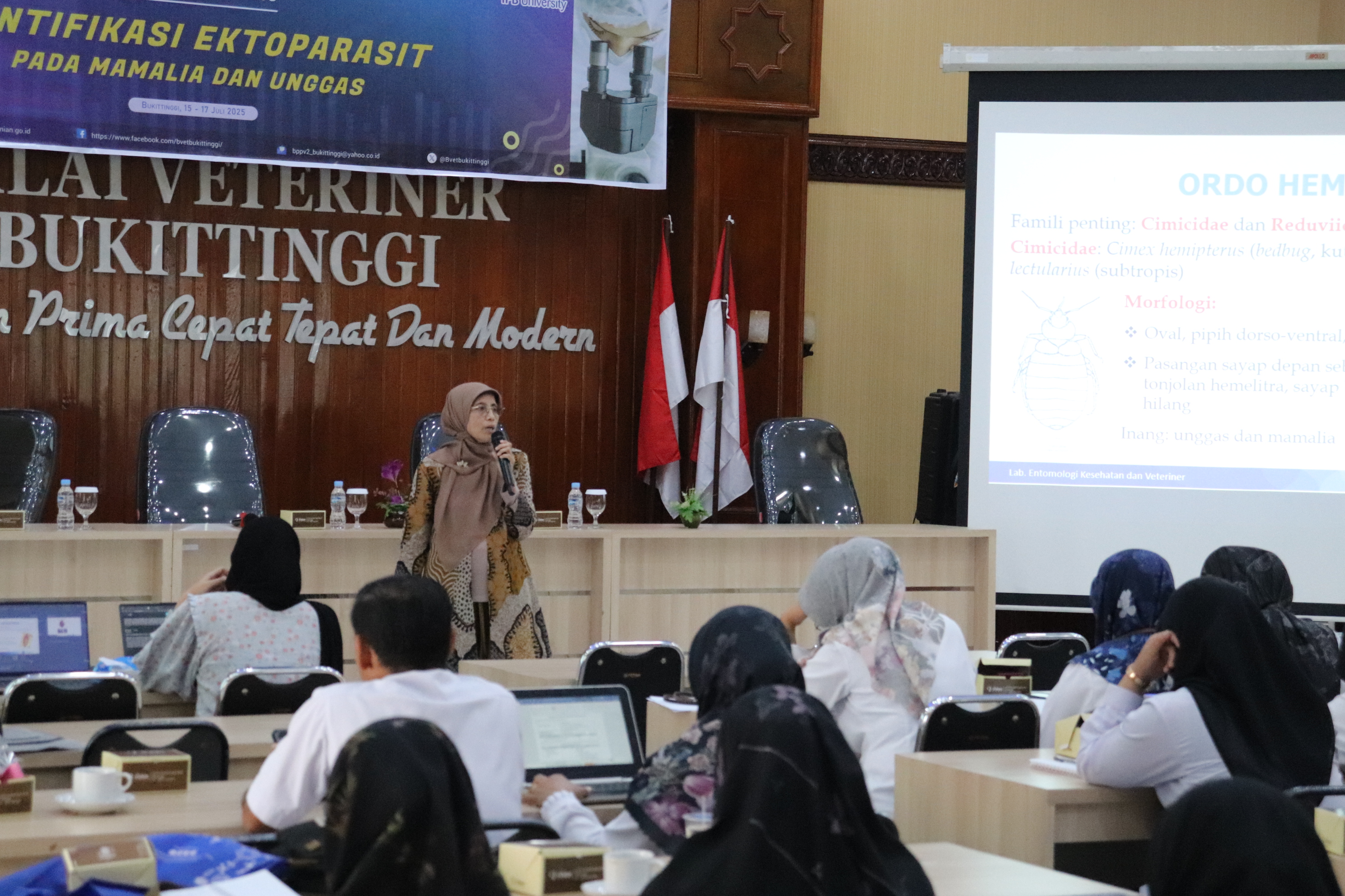 Inhouse Training lanjutan: Identifikasi Ektoparasit pada Mamalia dan Unggas dengan Tema 'Pengenalan, Diagnosis, dan Pengendalian Kutu & Pinjal'